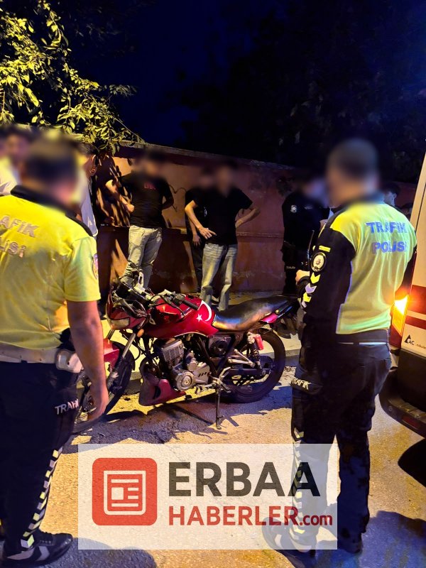 Kontrolden Çıkan Motosiklet Beton Direğe Çarptı: 1 Yaralı.