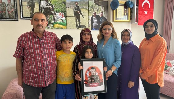 Erbaa MHP Kadın Kollarından Şehit Ailelerine Anlamlı Ziyaret.