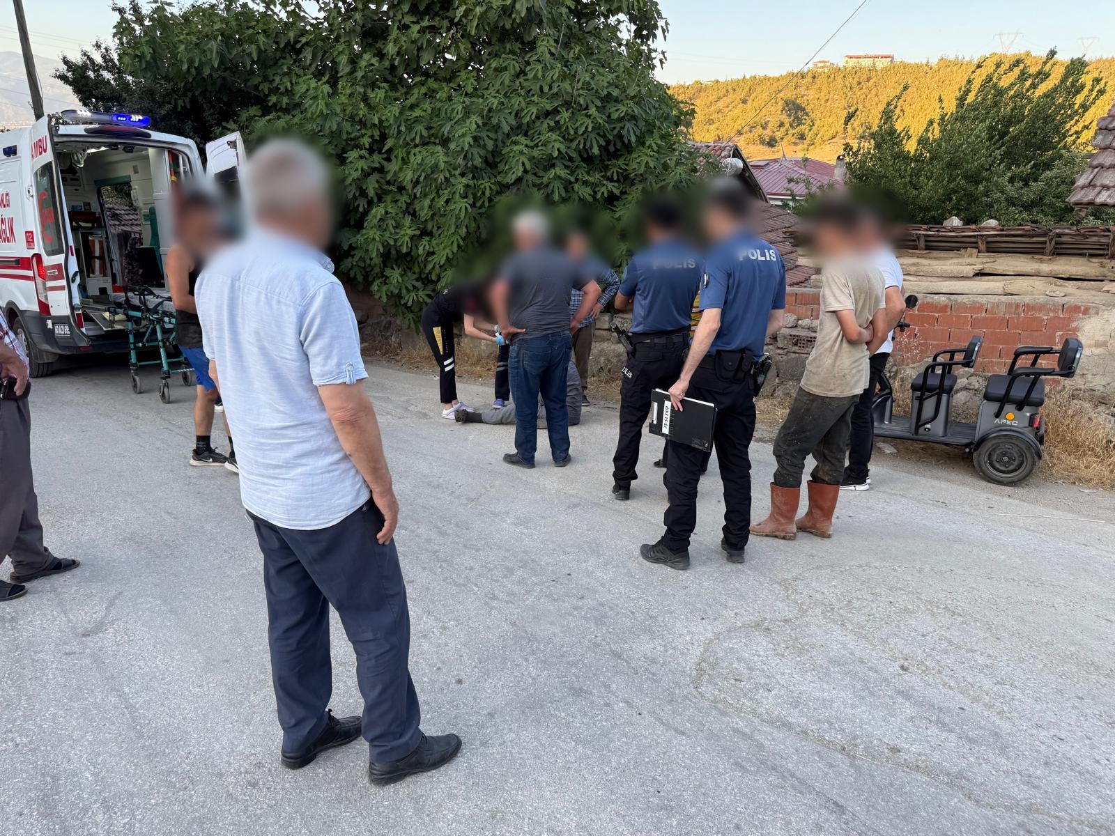 Erbaa’da Elektrikli Motor Kazası: Yaşlı Sürücü Yaralandı.