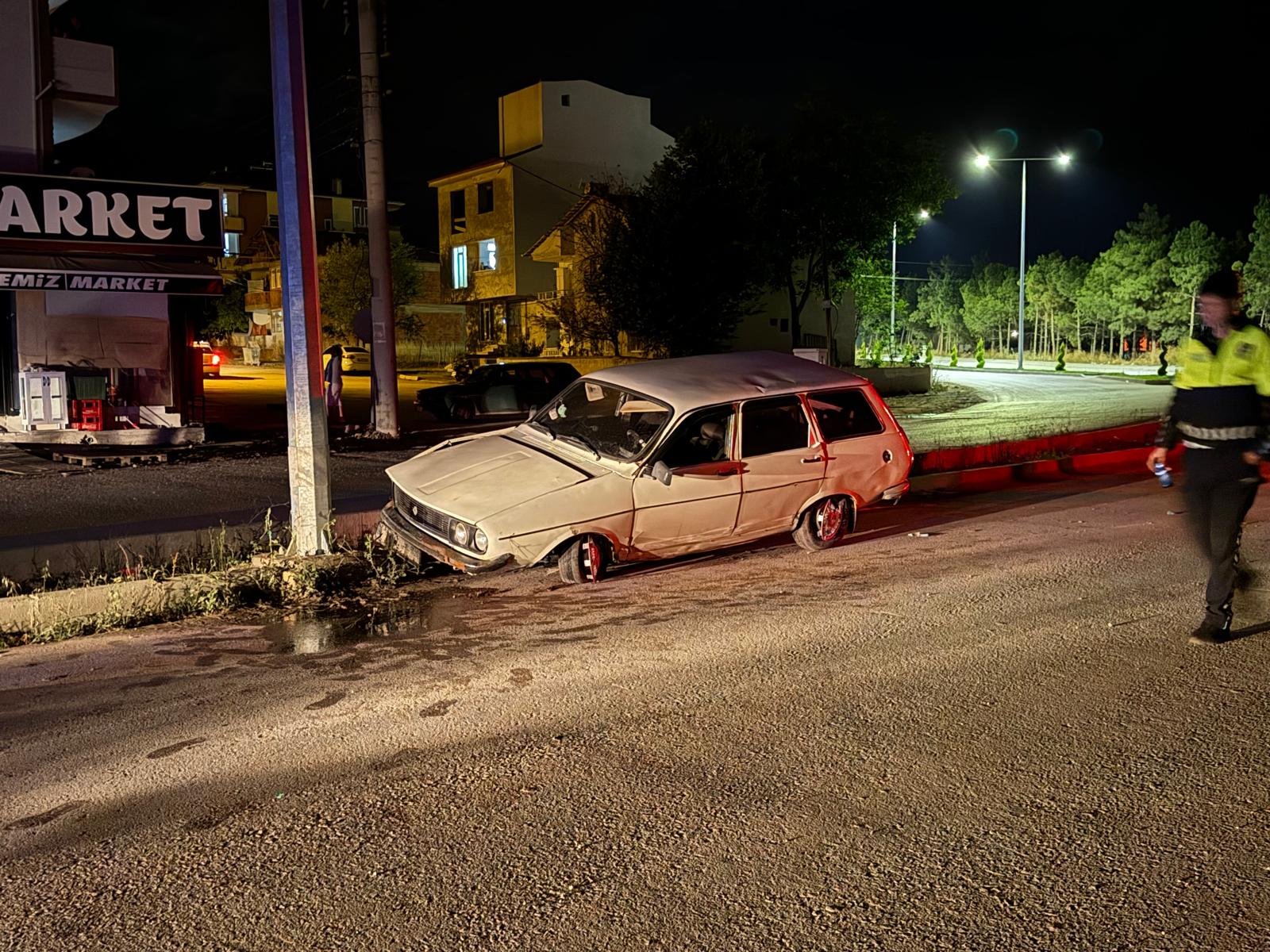 Erbaa’da Gece Saatlerinde Kaza: 2 Yaralı.