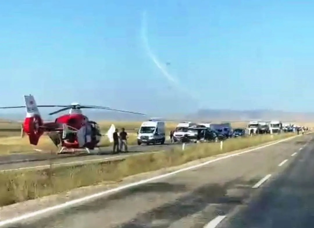 Erbaalı Aile Kırıkkale-Konya Karayolunda Kaza Yaptı: 1 Ölü, 5 Yaralı.