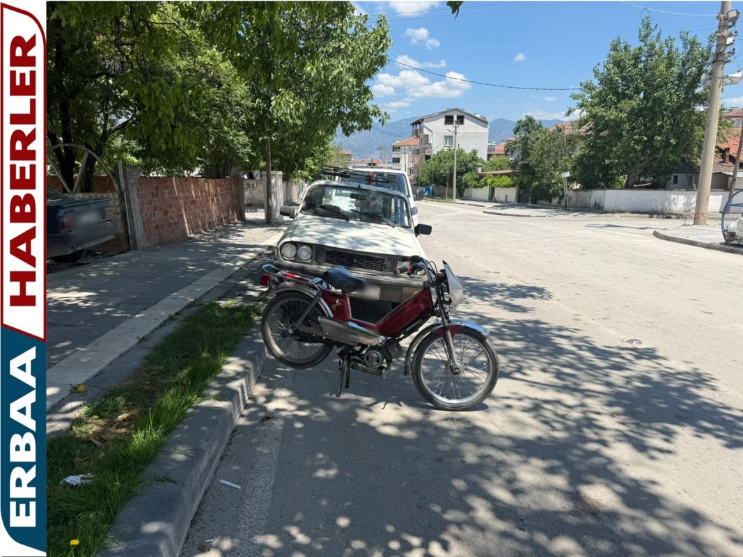 Erbaa’da Otomobil ile Motosiklet Çarpıştı: 14 Yaşındaki Sürücü Yaralandı.