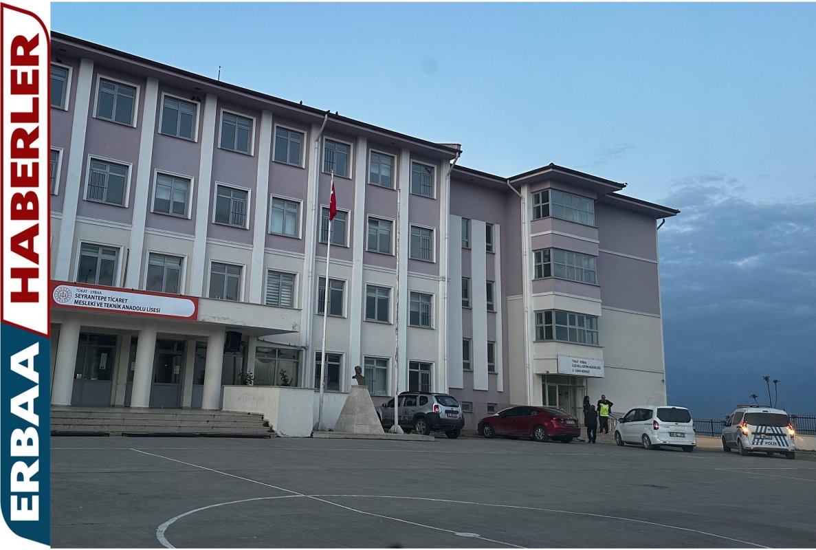 Erbaa’da Sınavda Kopya Düzeneği Yakalandı.