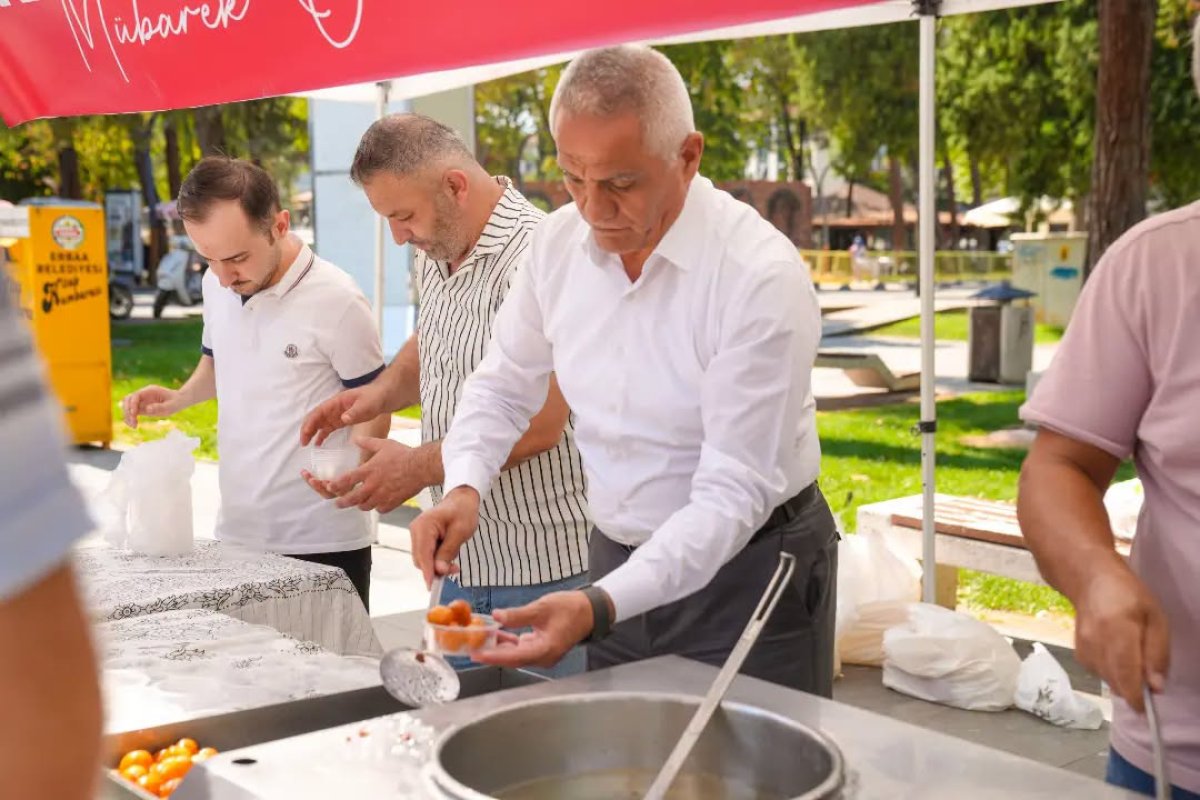 Erbaa Belediyesi’nden Mevlid Kandili’nde Lokma İkramı