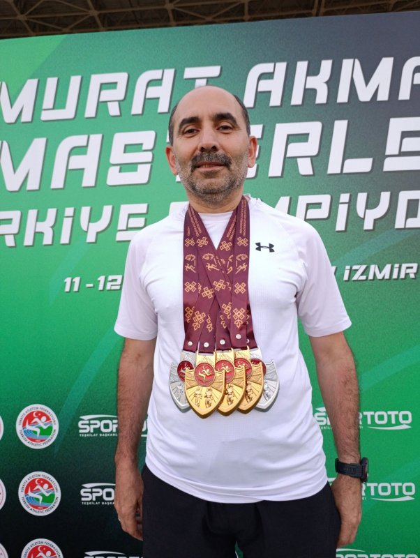 Ahmet Arslan İzmir’de 5 Madalya Elde Etti.