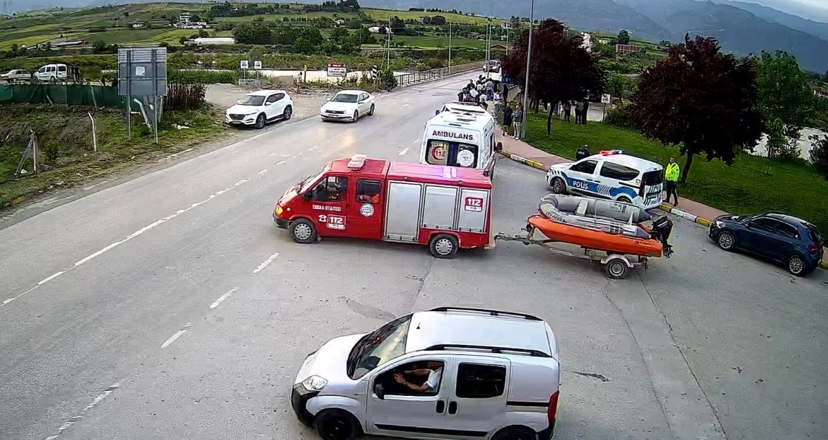 Erbaa’da Kelkit Çayı’nda Kaybolan 2 Kişi Aranıyor.