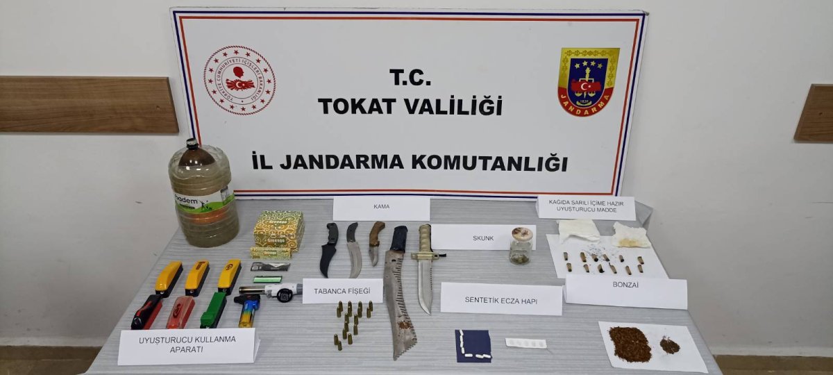 Zile’de Uyuşturucu Operasyonu: Çok Sayıda Madde Ele Geçirildi.