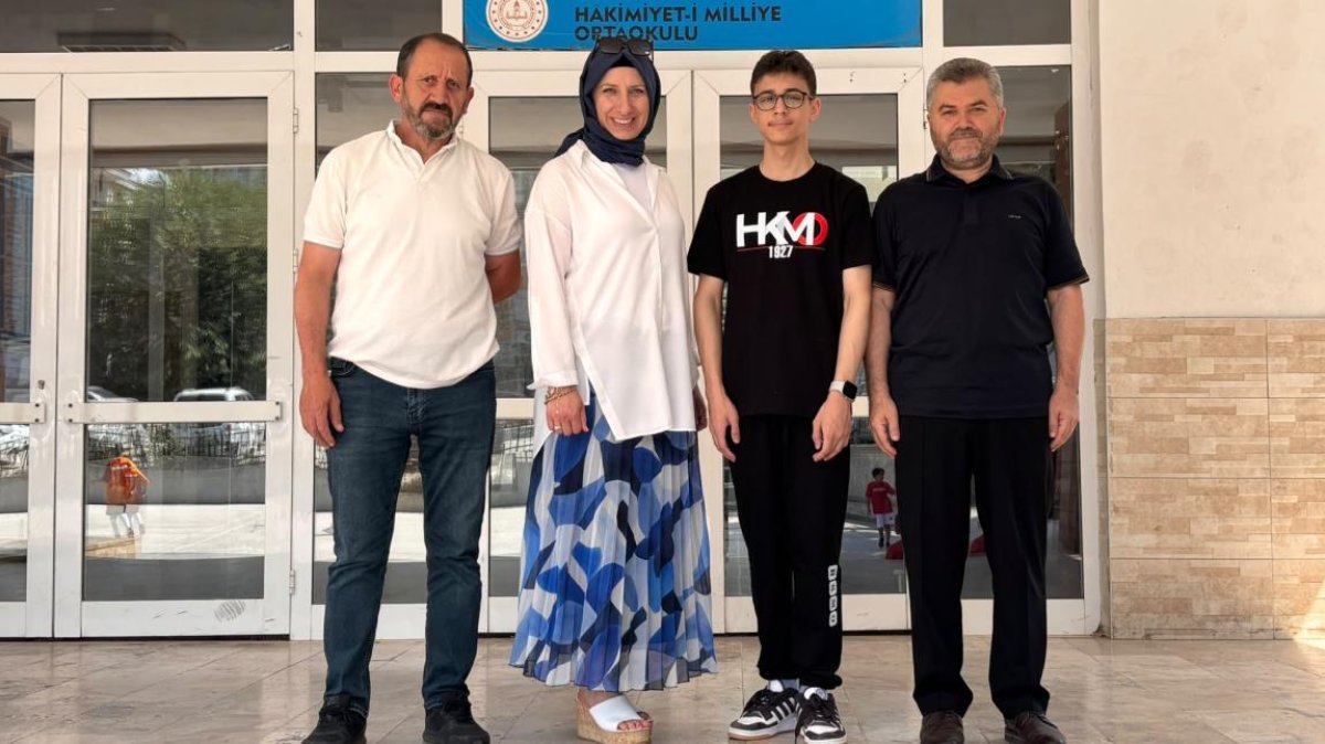 Erbaa’da LGS Gururu: Berkay Arıkan 500 Tam Puan Aldı.