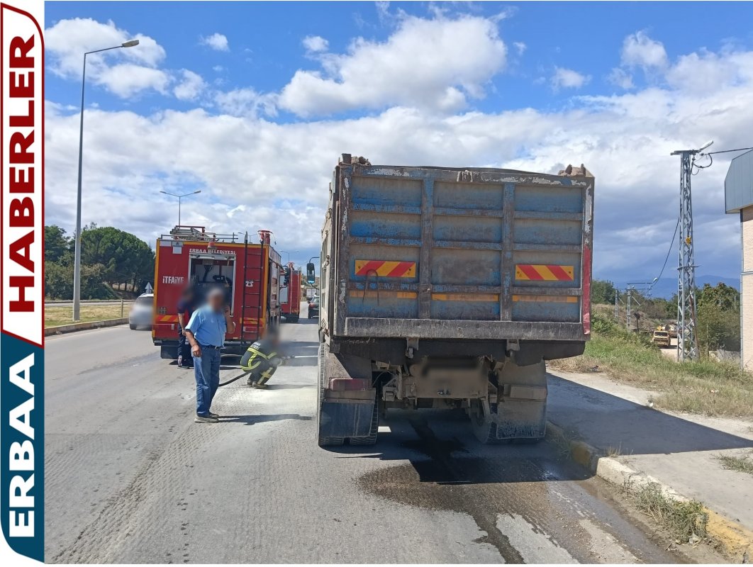 Erbaa’da Seyir Halindeki Kamyonda Yangın Çıktı.