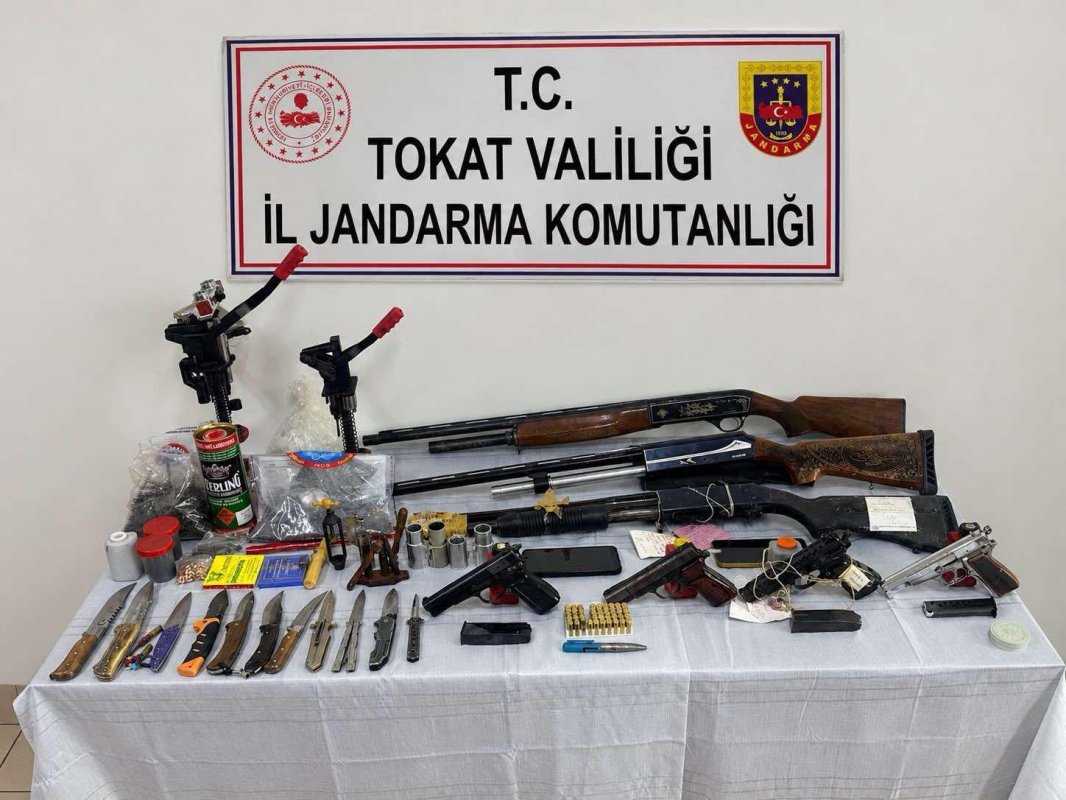Tokat’ta Silah Operasyonu: 11 Şüphelinin Evleri Arandı.
