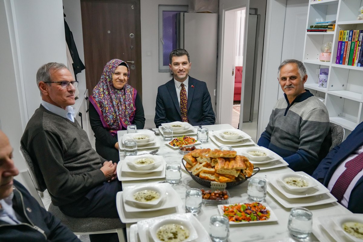 Başkan Karagöl Yangın Mağduru Ailenin Sofrasına Misafir Oldu.