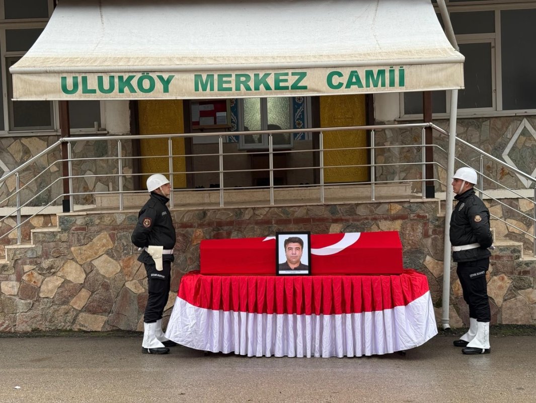 Erbaa’da Görevli Polis Memuru İbrahim Gürel, Taşova Uluköy’de Son Yolculuğuna Uğurlandı.