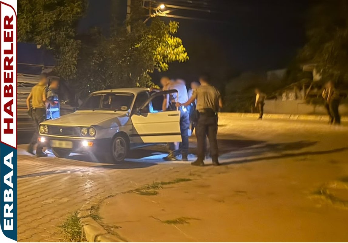 Erbaa’da Gece Uygulamasında Ruhsatsız Silah Ele Geçirildi.