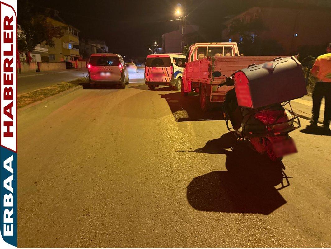 Erbaa’da Park Halindeki Araca Çarpan Motosikletli Yaralandı.