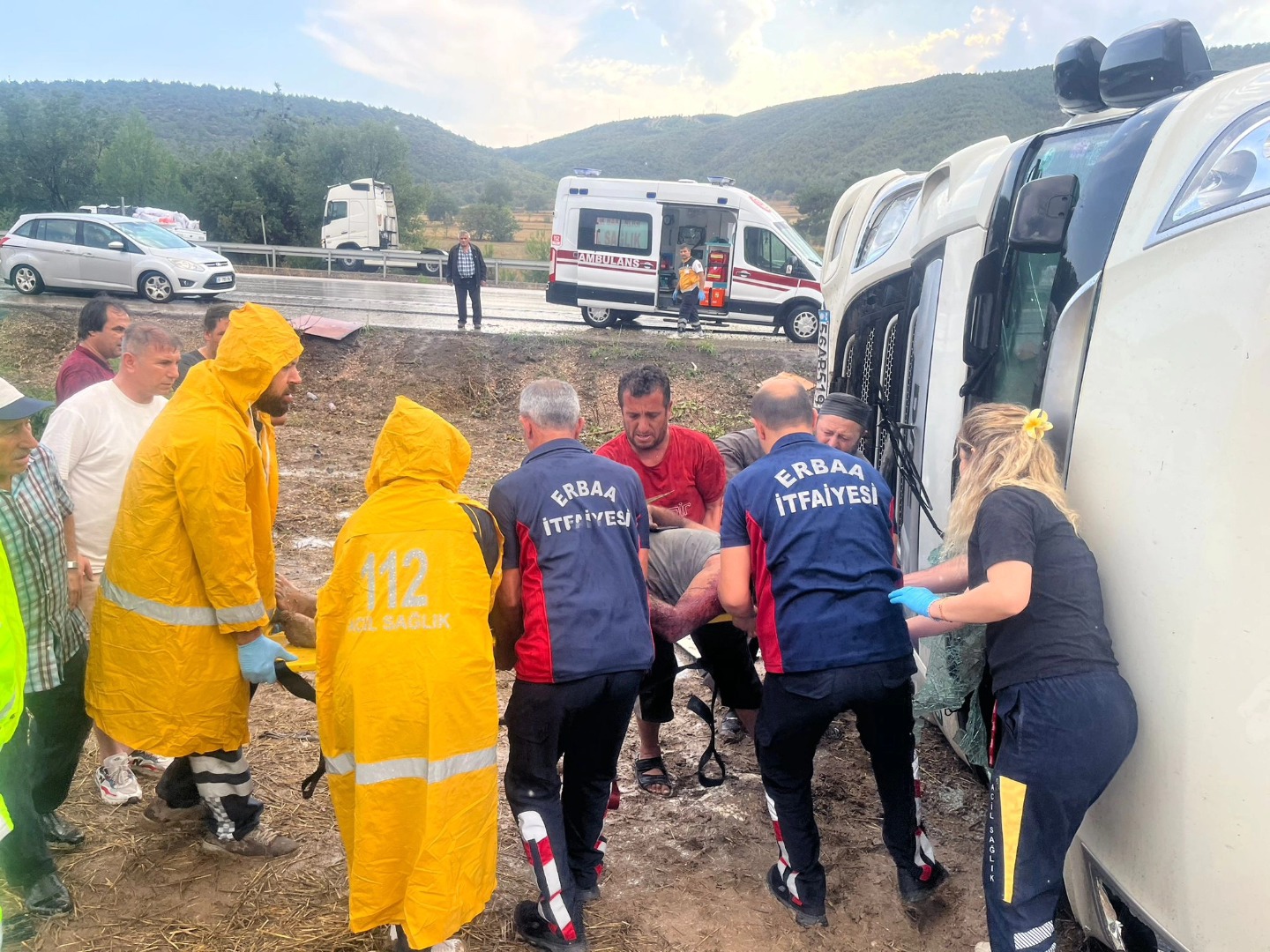 Tepekışla Barajı Mevkiinde Tır Kazası.