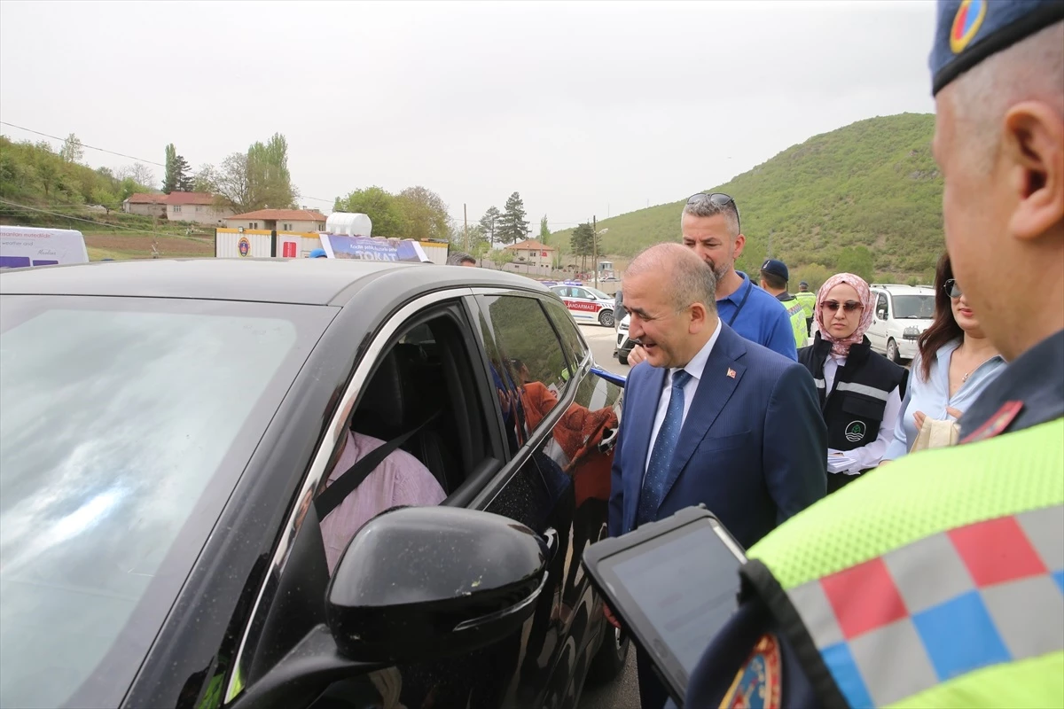 Tokat Valisi Numan HATİPOĞLU, Jandarma Ekipleriyle Birlikte Denetime Katıldı.