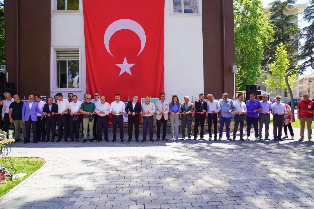 Erbaa Belediyesi Bilim Kültür ve Sanat Merkezinde Kurs Açılışı Gerçekleştirildi.