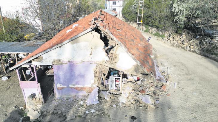 Tokat'ta Meydana Gelen Depremlerde 338 Konutta Hasara Yol Açtı