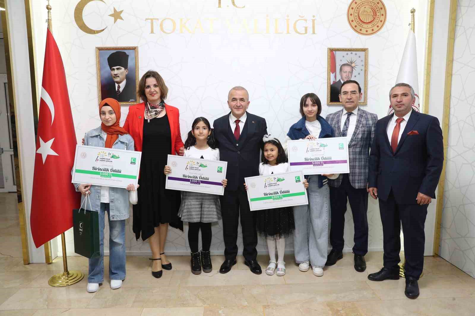 Tokat'ta Bir Öğrenci Yarışma Ödülünü Gazze'deki Çocuklara Bağışladı.